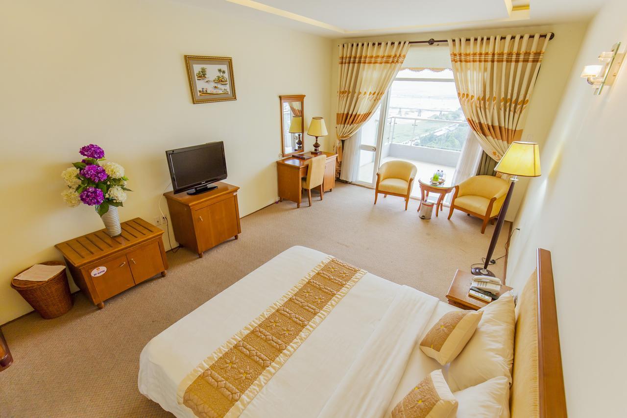 Thien An Riverside Hotel Куангнгай Экстерьер фото